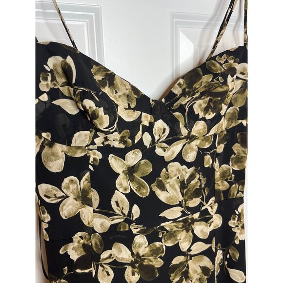 Dress Forum NEW Medium Midi Shift Dress with Large Front Slit Spaghetti Strap - Picture 2 of 10